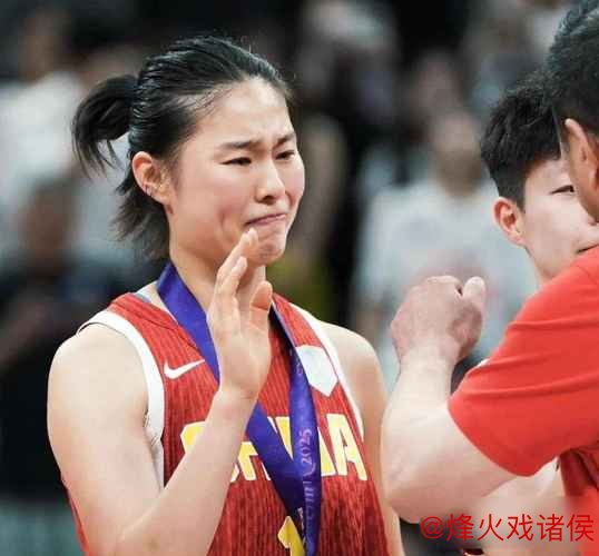 中国女篮以66:94惜败澳大利亚 王思雨贡献21分