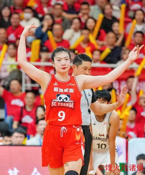 中国女篮完胜波多黎各 李梦贡献18分5板7助 王思雨砍下13分