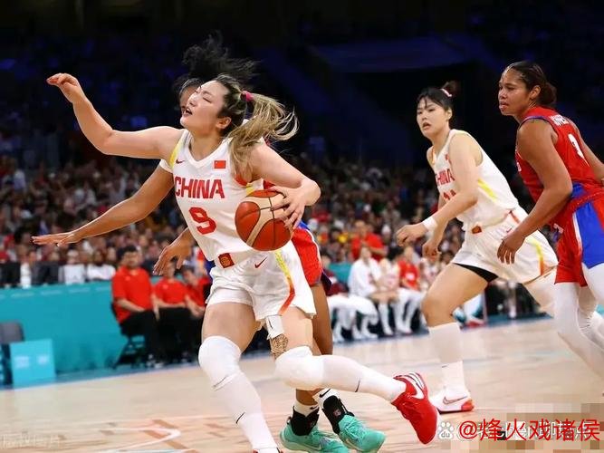 中国女篮止步小组赛无缘8强 首战遭逆转令人遗憾 中国女篮止步小组赛无缘8强 首战遭逆转令人遗憾