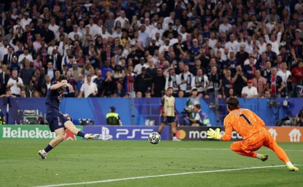 星空体育 欧冠王者对决南美巨擘!巴黎强势压倒或酿“悲剧”