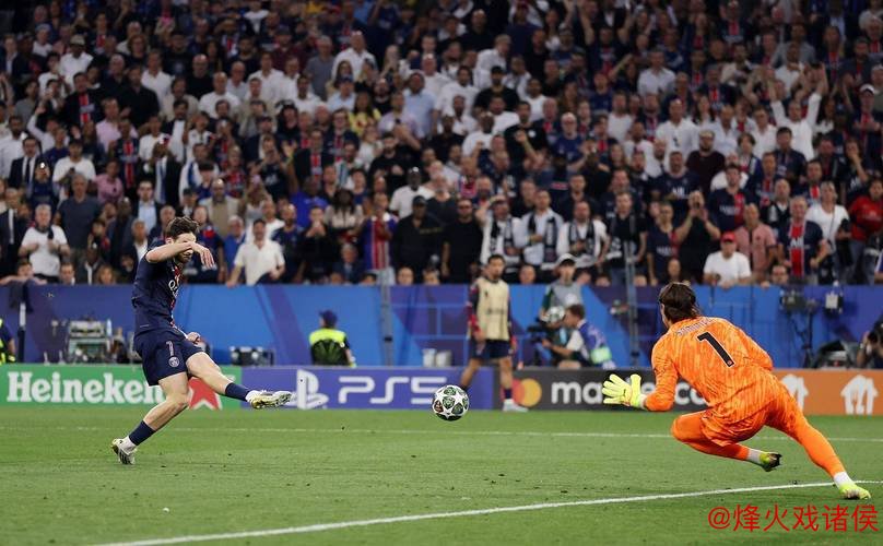 欧冠王者对决南美巨擘!巴黎强势压倒或酿“悲剧” 欧冠王者对决南美巨擘!巴黎强势压倒或酿“悲剧”