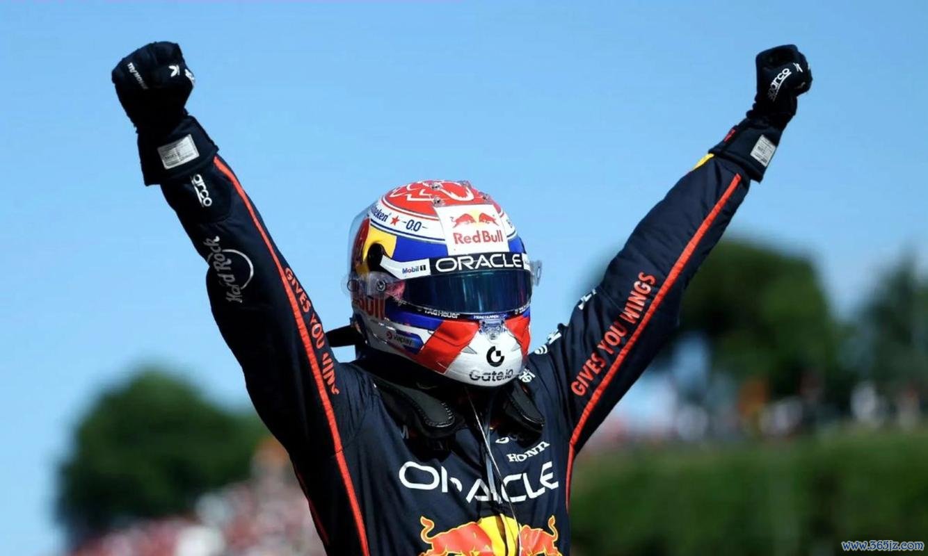 F1奥地利大奖赛冲刺赛：红牛内战 维斯塔潘获胜