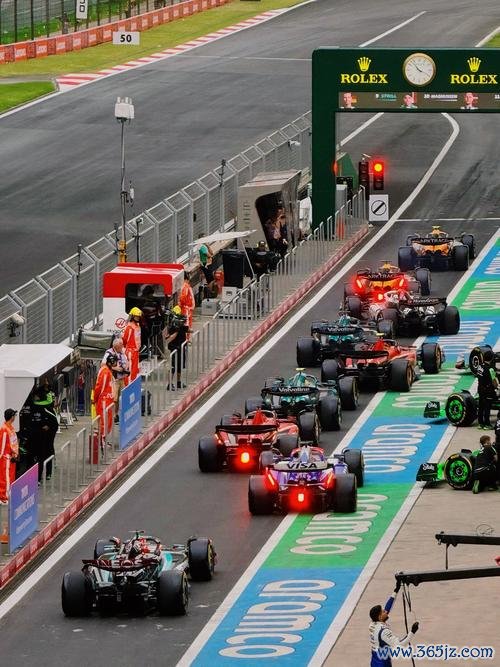 F1官宣2024赛季赛历 中国大奖赛重返4月21日举办 F1官宣2024赛季赛历 中国大奖赛重返4月21日举办