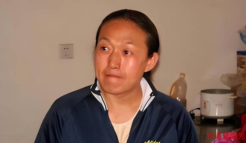 举重冠军邹春兰，退役后当搓澡工，卖烤串，收获爱情却无法再生育